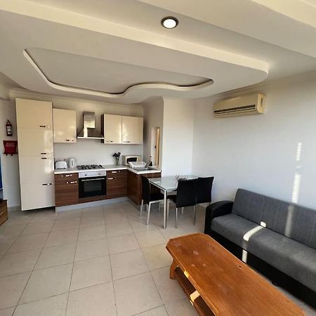 Apartamento Conmal Penthouse In Mellieha Bay Exterior foto